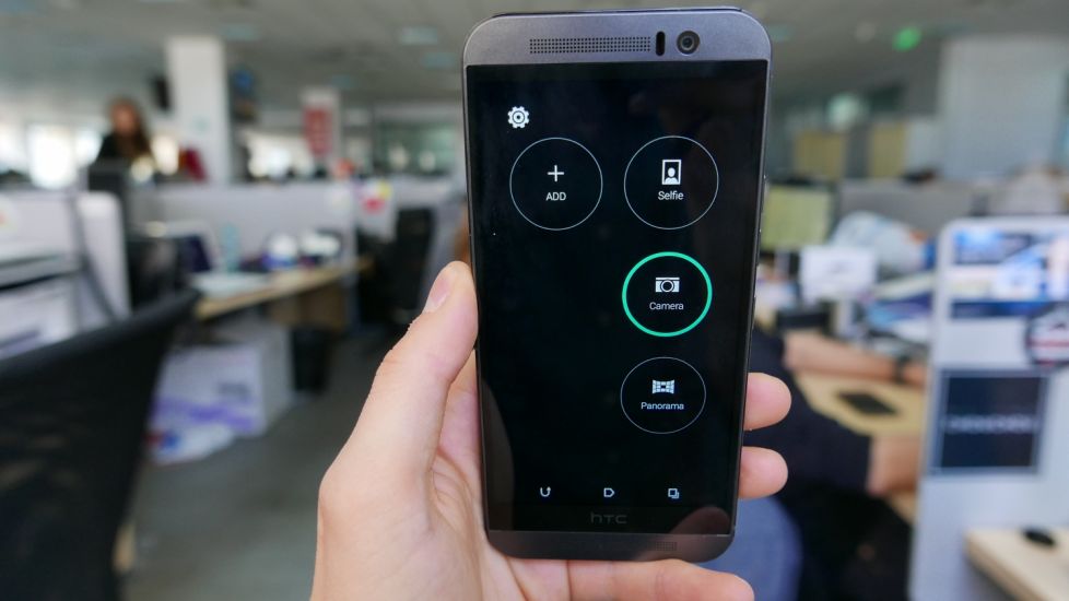 Are telefonul HTC service de calitate?