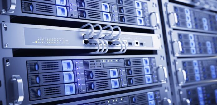 Ce deosebeste serverele VPS de shared hosting si de gazduirea dedicata?